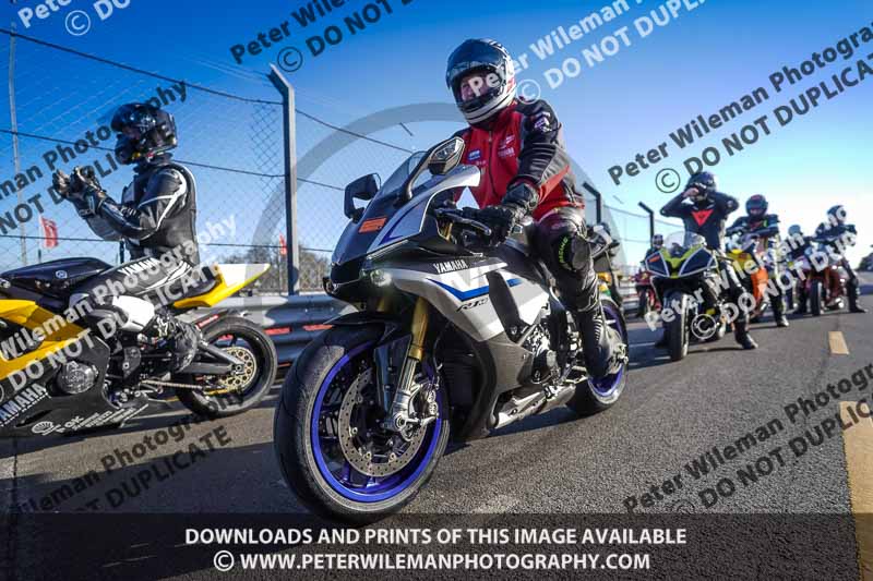 donington no limits trackday;donington park photographs;donington trackday photographs;no limits trackdays;peter wileman photography;trackday digital images;trackday photos